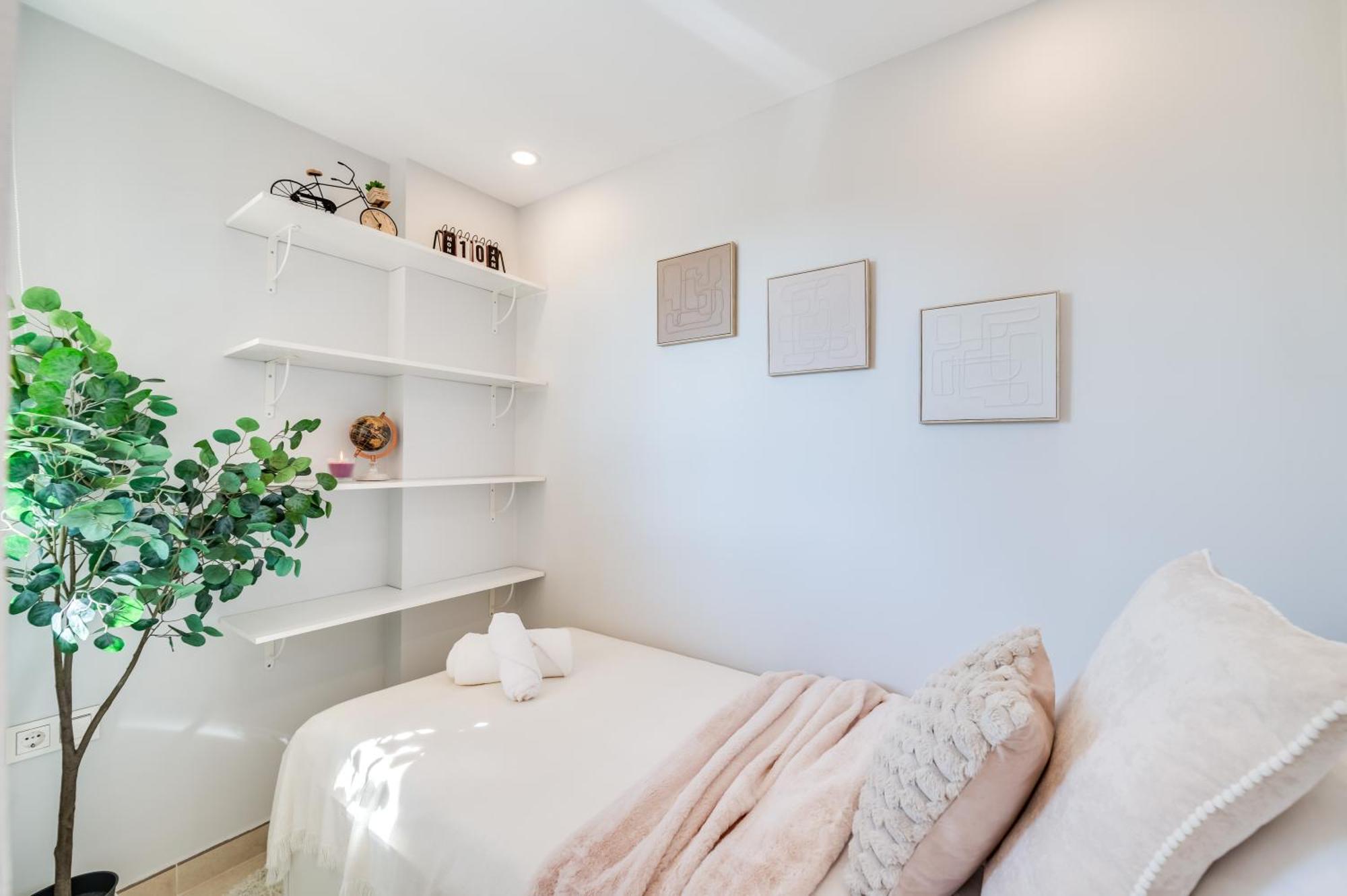 Newly Renovated Sunlit 3bdrm With Stunning Views Apartment