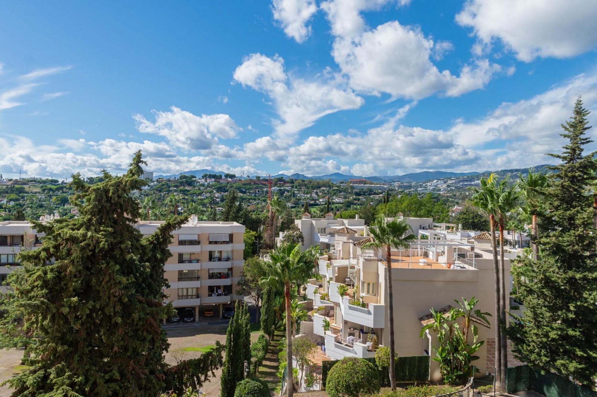 Apartment Newly Renovated Sunlit 3bdrm With Stunning Views Marbella