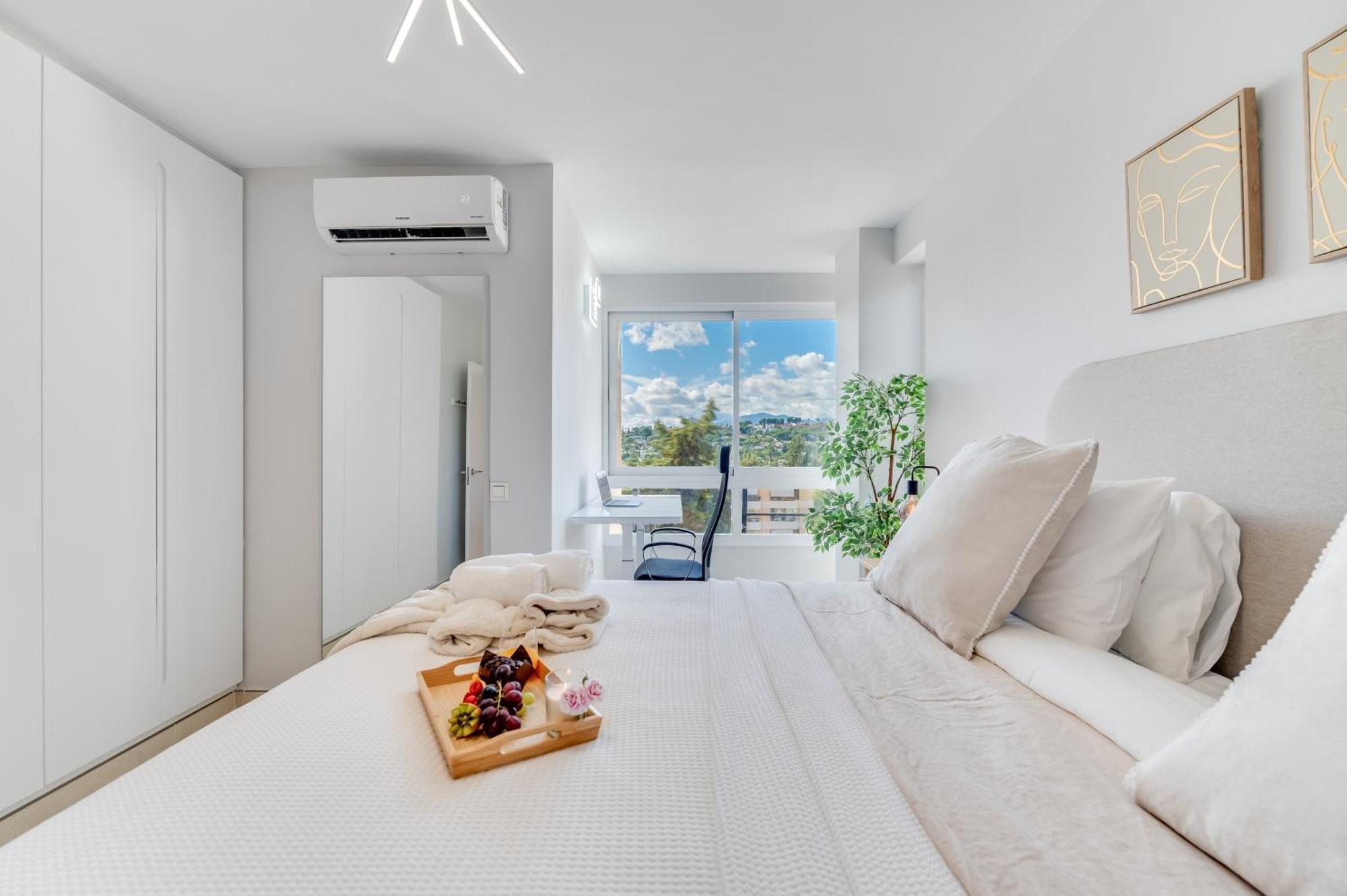 Newly Renovated Sunlit 3bdrm With Stunning Views Apartment Marbella